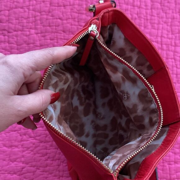 B Makowsky genuine leather Vibrant Red Crossbody Bag with Adjustable Strap - Picture 5 of 8